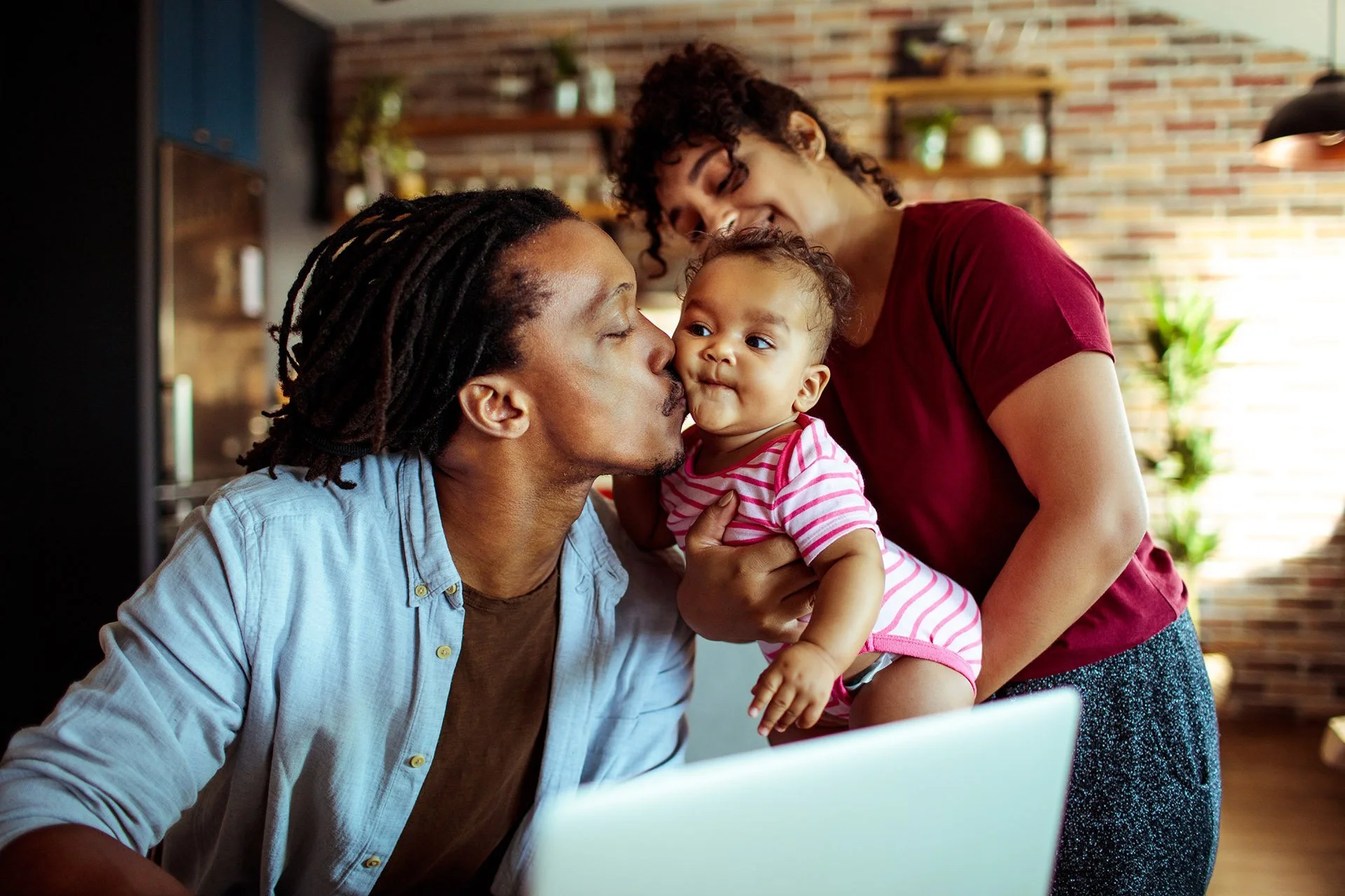 New parent checklist: Hold your newborn, Share your good news, Establish parentage. Establishing a legal relationship with your child gives them real benefits.